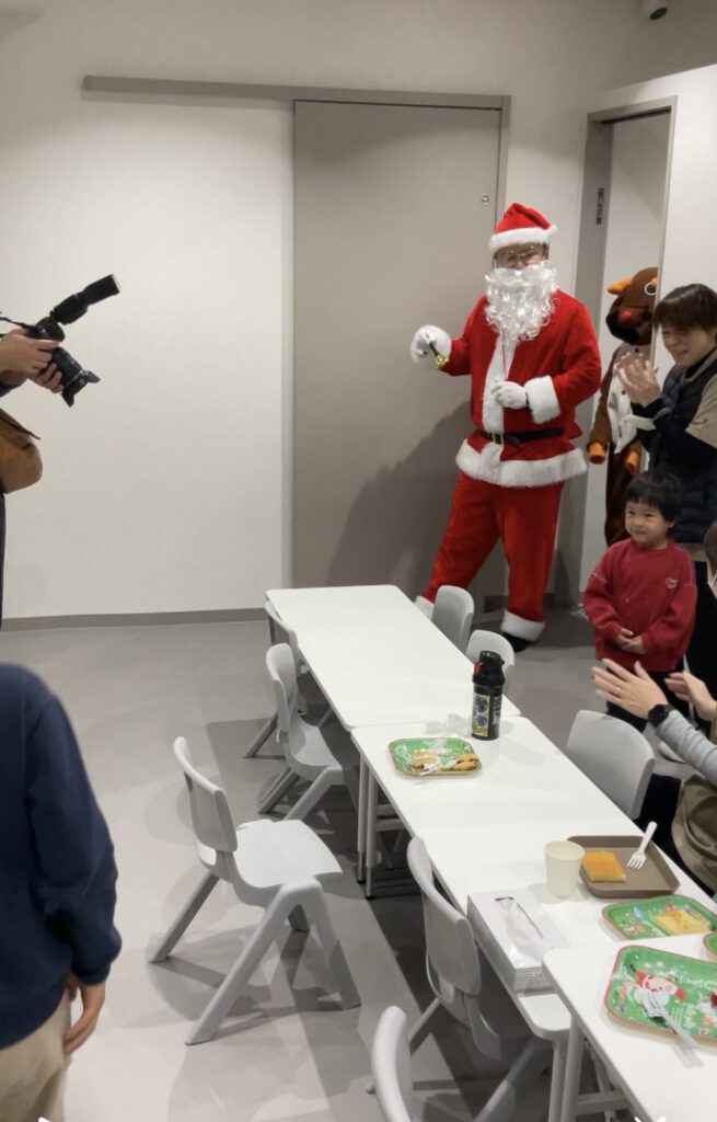クリスマスに行われたクリスマス会の様子